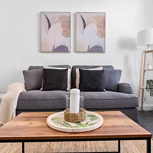  Holiday home The Snug At The Hideaway Stamp Sa